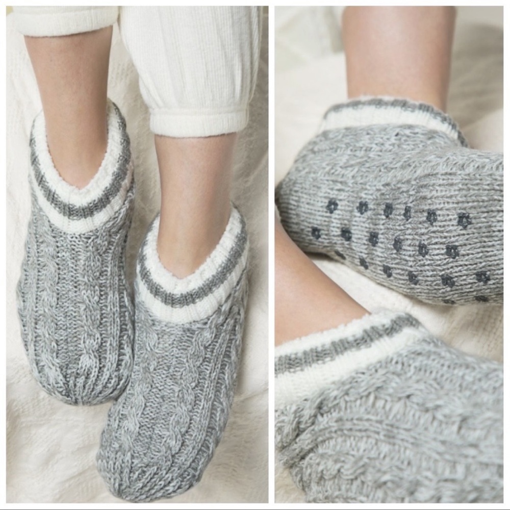 GREY | Cable knit slipper socks